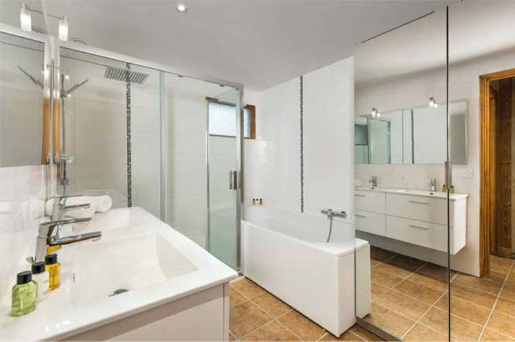 chalet katie 1 bathroom
