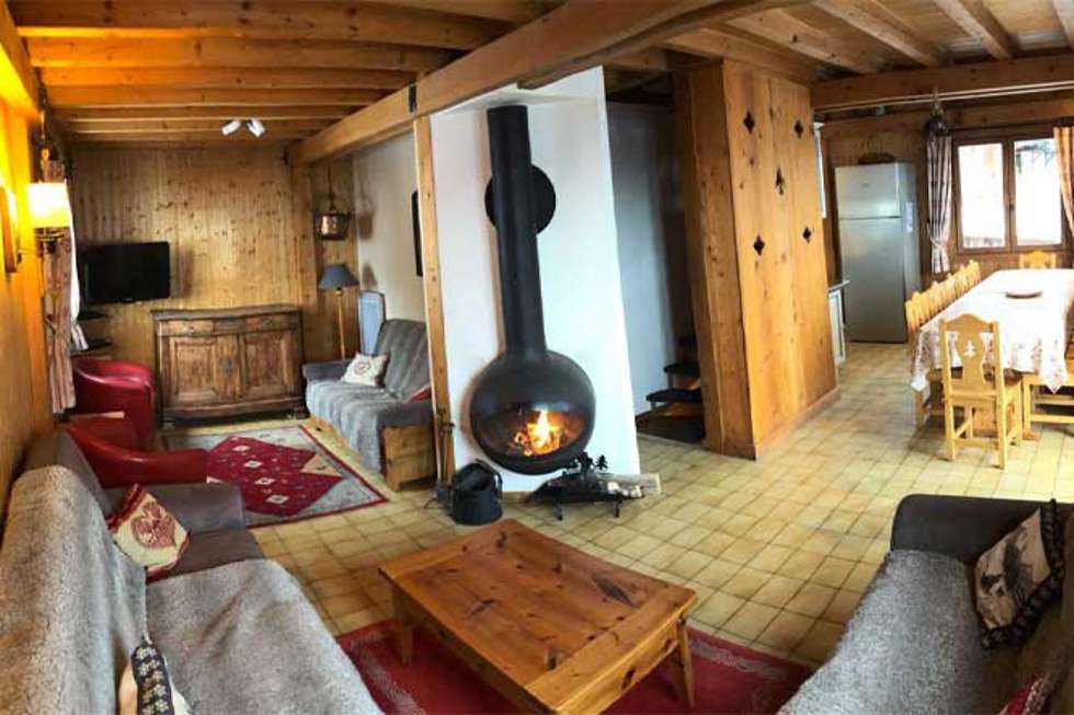 chalet bassey living area 2