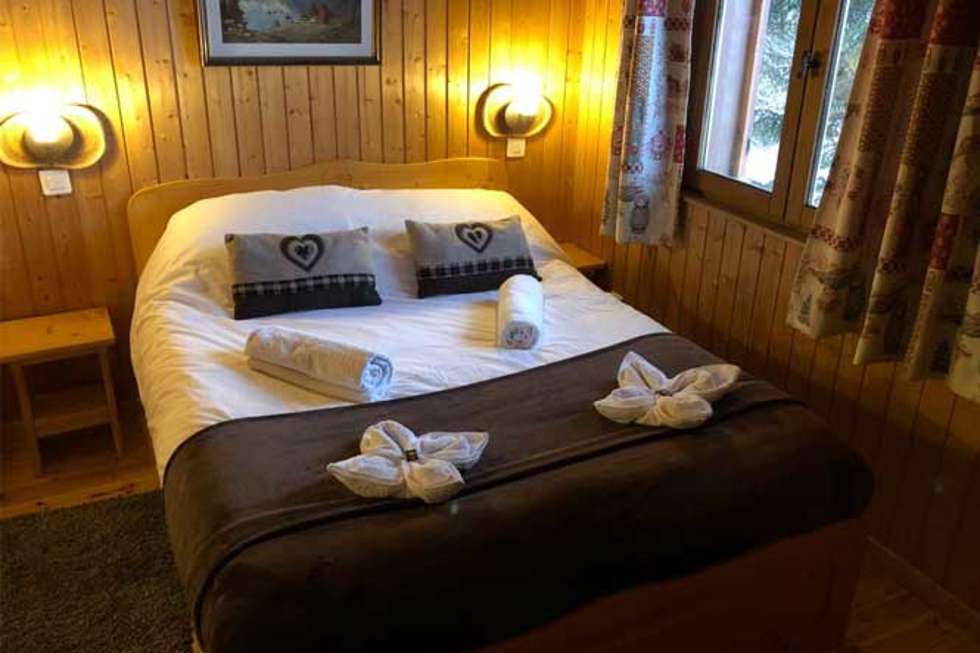 chalet bassey double