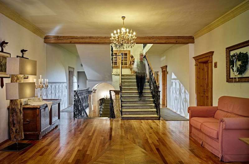 Romantic Hotel Excelsior Picture