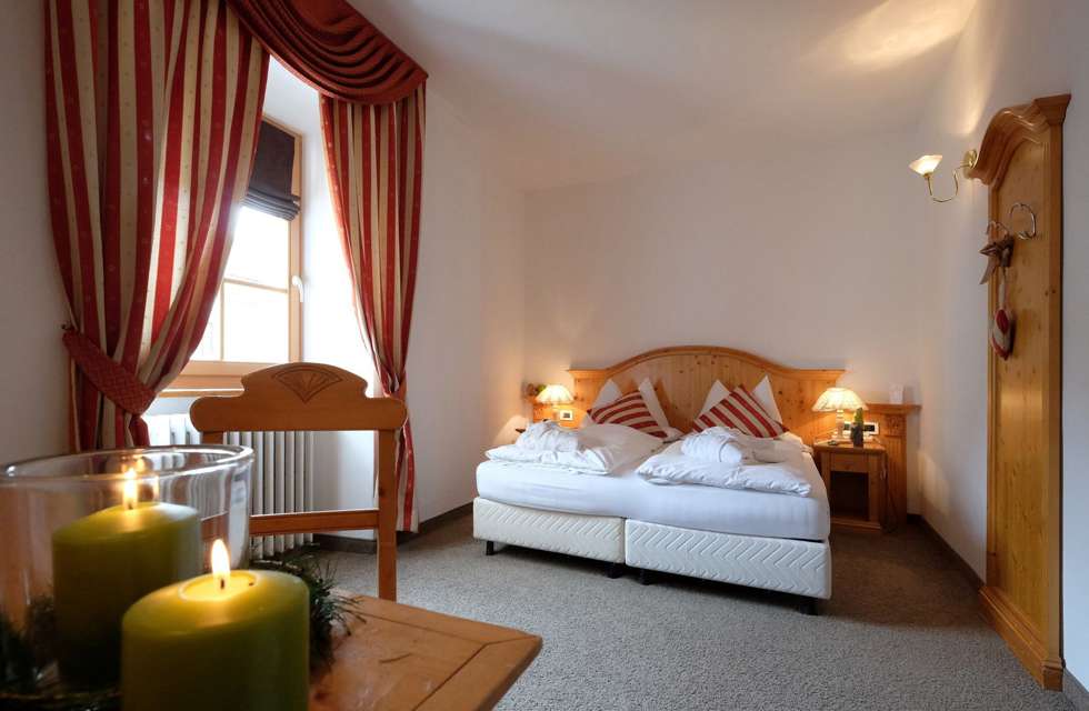 Romantic Hotel Excelsior Picture