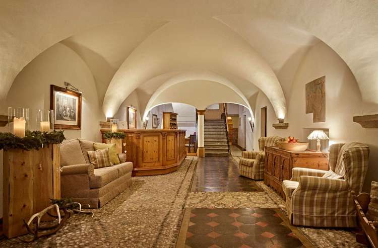 Romantic Hotel Excelsior Picture