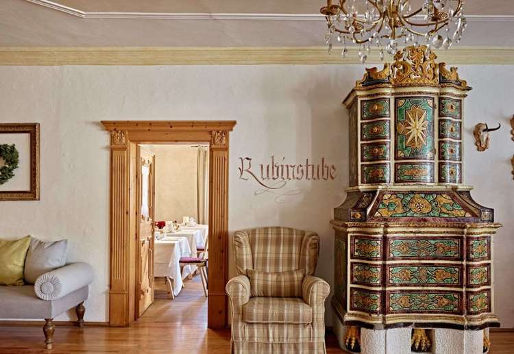 Romantic Hotel Excelsior Picture