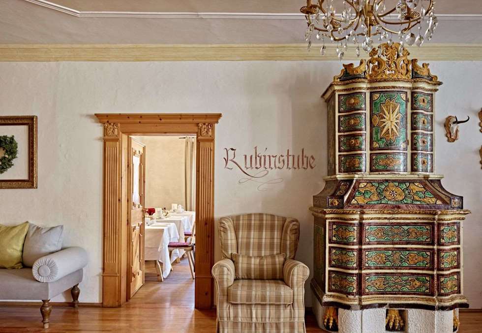 Romantic Hotel Excelsior Picture