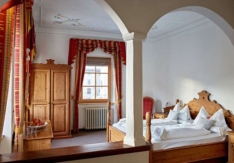 Romantic Hotel Excelsior Picture