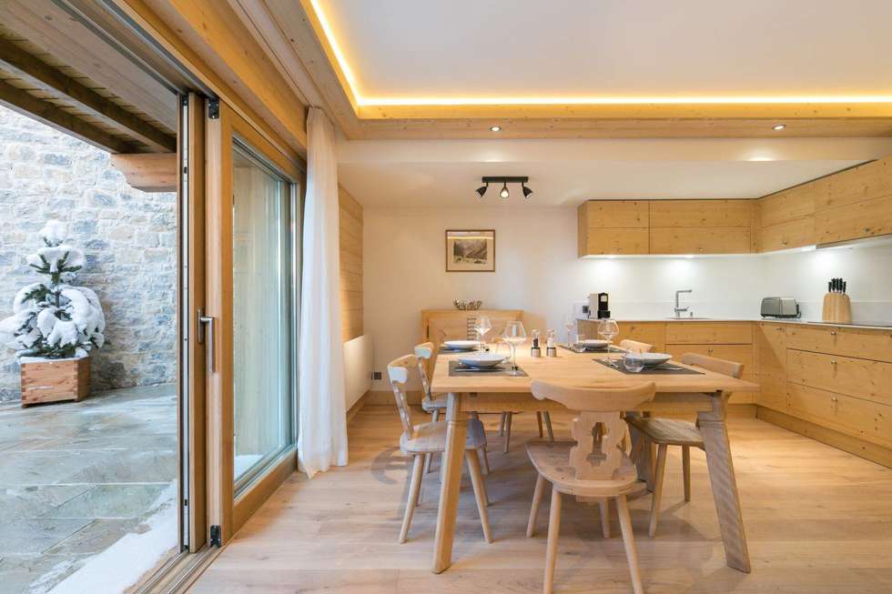 ApartmentGelinotte1_1.jpg