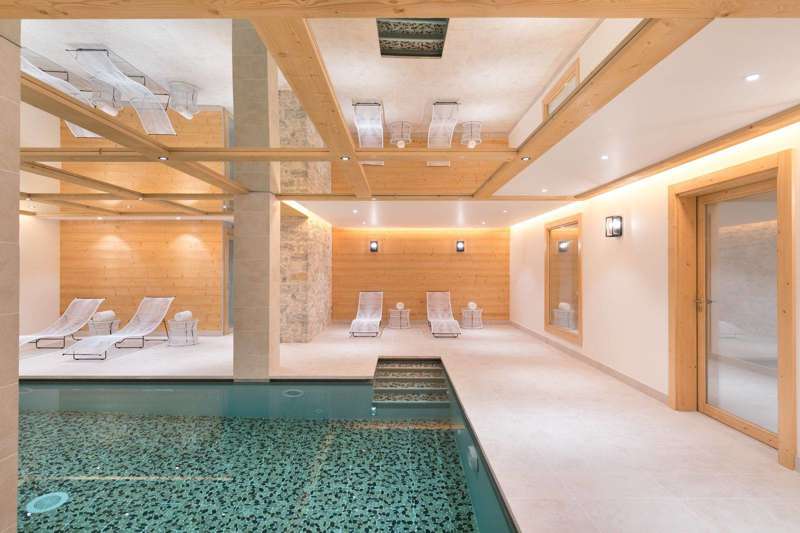 ApartmentGelinotte1_2.jpg