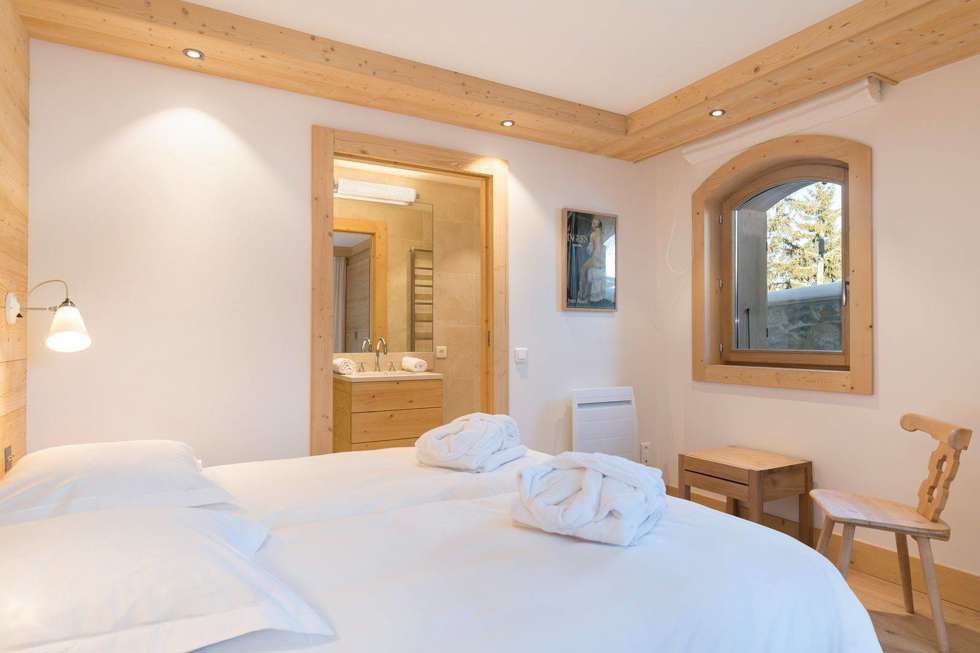 ApartmentGelinotte1_9.jpg
