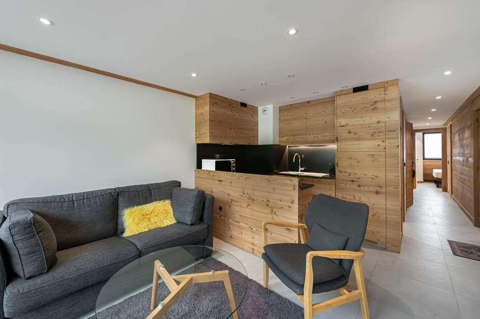 ApartmentLouRei407_1.jpg
