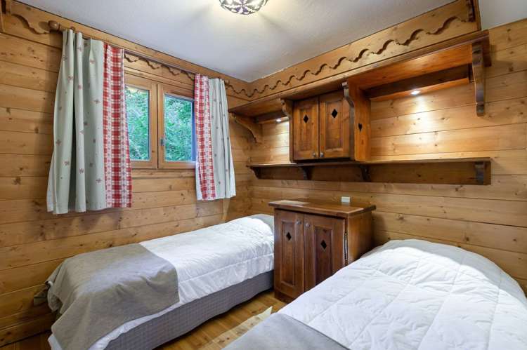 ApartmentDaguet15_5.jpg