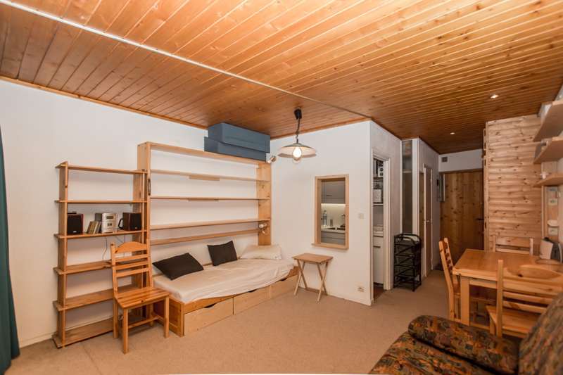 ApartmentLePortillo204_1.jpg