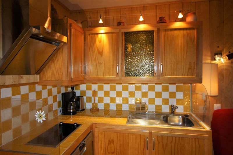ApartmentBecRouge704_4.jpg