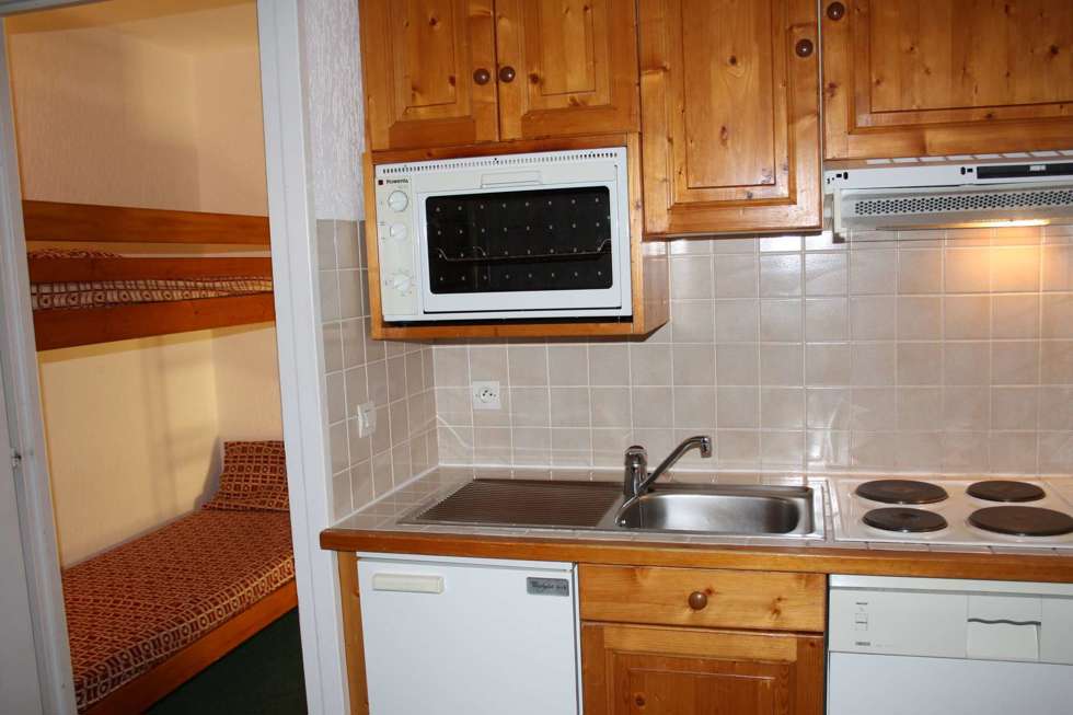 ApartmentHomeClub38_4.jpg