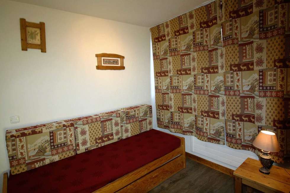 ApartmentPalafour213_2.jpg