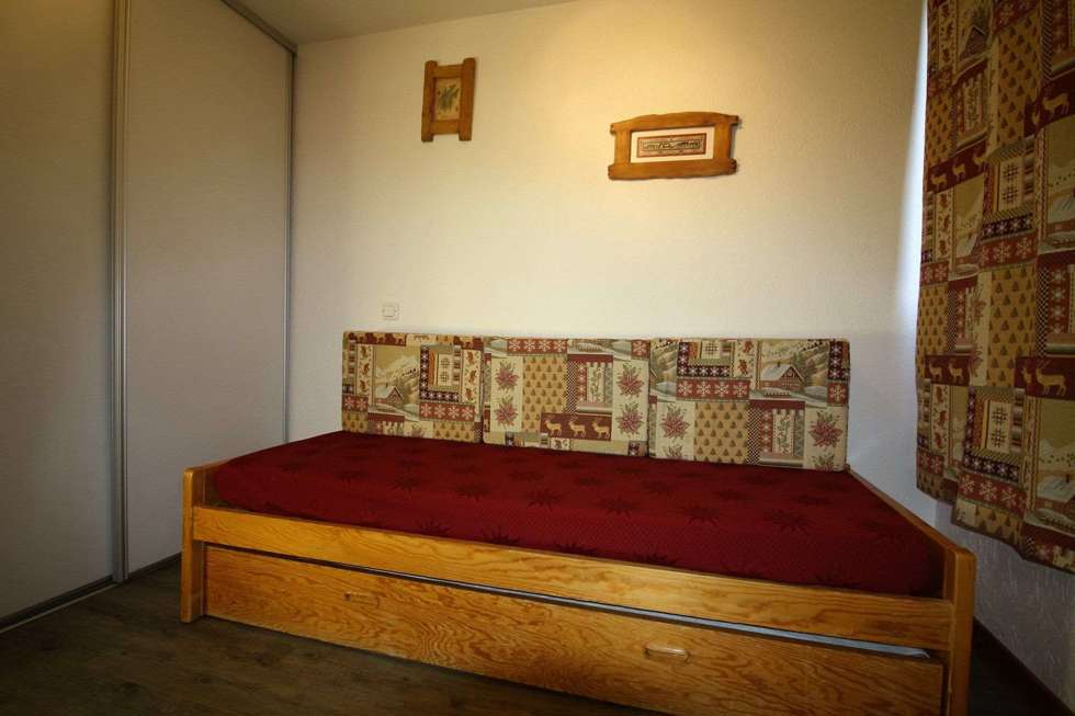 ApartmentPalafour213_4.jpg
