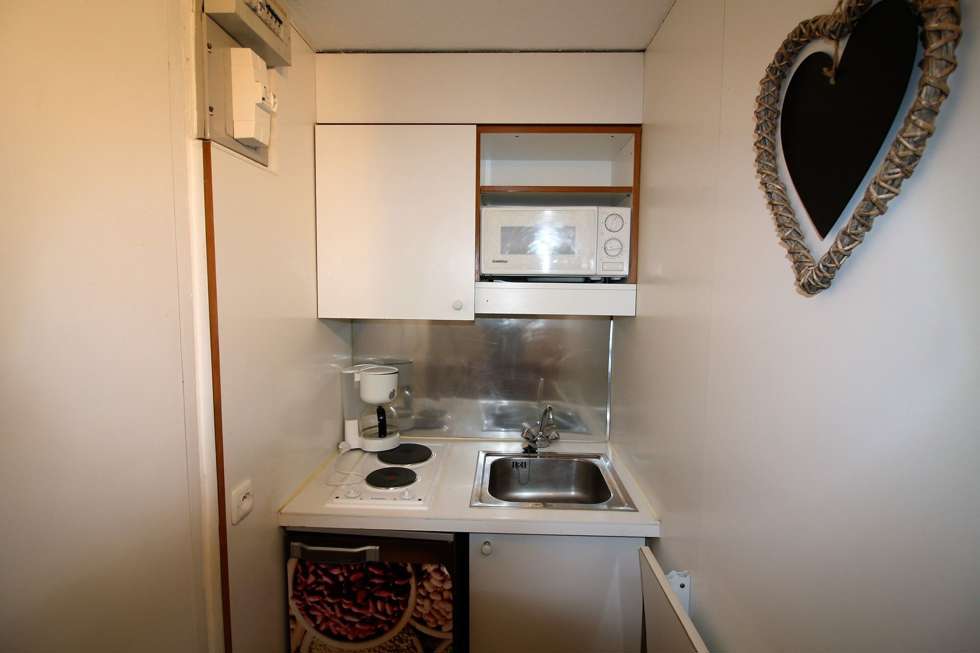 ApartmentPalafour213_6.jpg