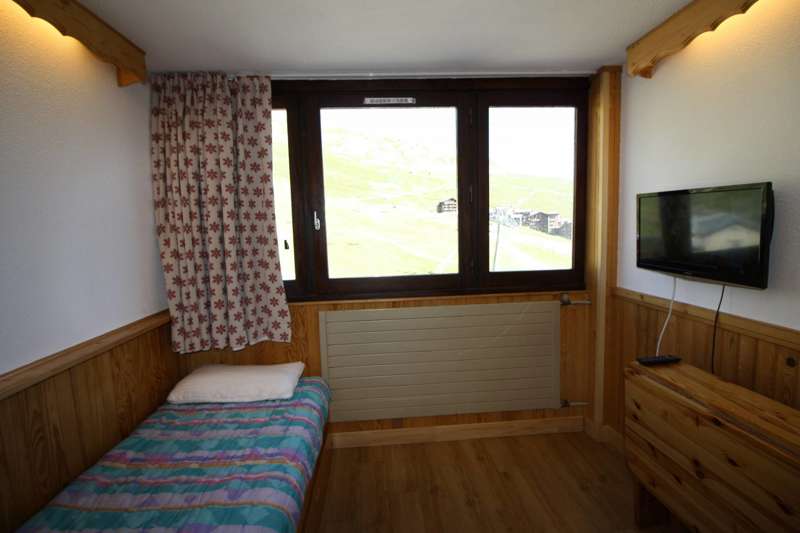 ApartmentPalafour514_1.jpg