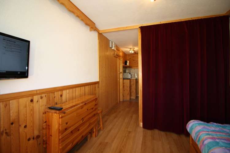 ApartmentPalafour514_2.jpg