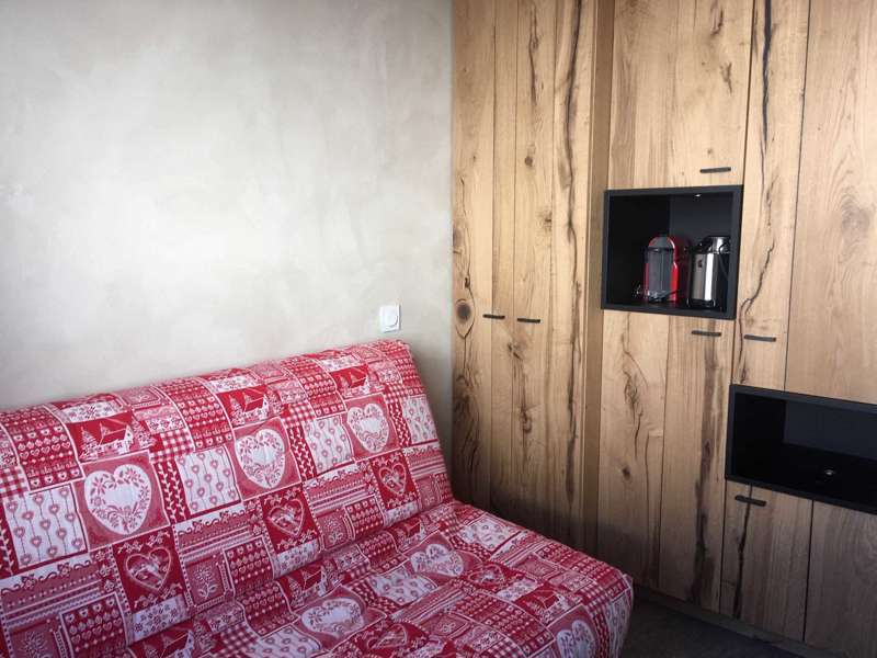 ApartmentPalafour513_2.jpg