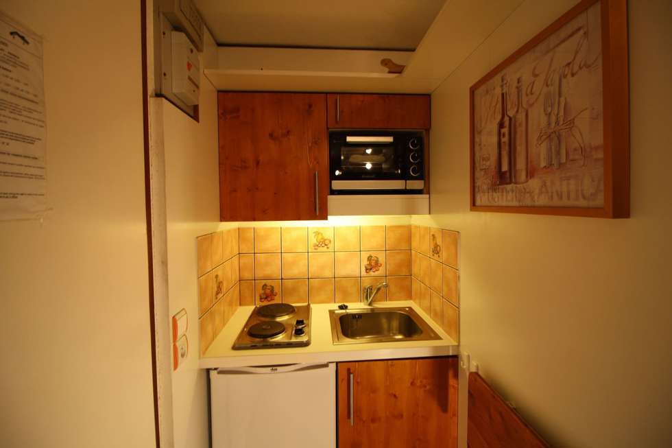 ApartmentPalafour712_8.jpg