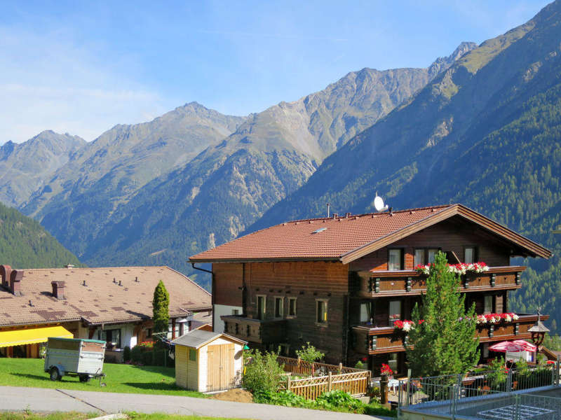 ApartmentBergers2_1.jpg