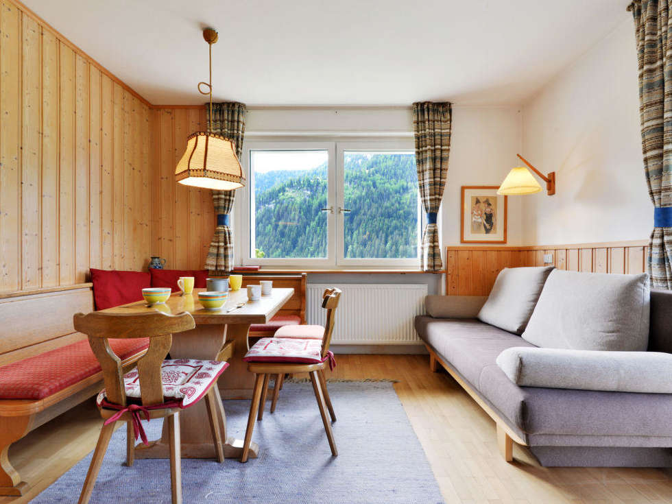 ApartmentIllyria_3.jpg