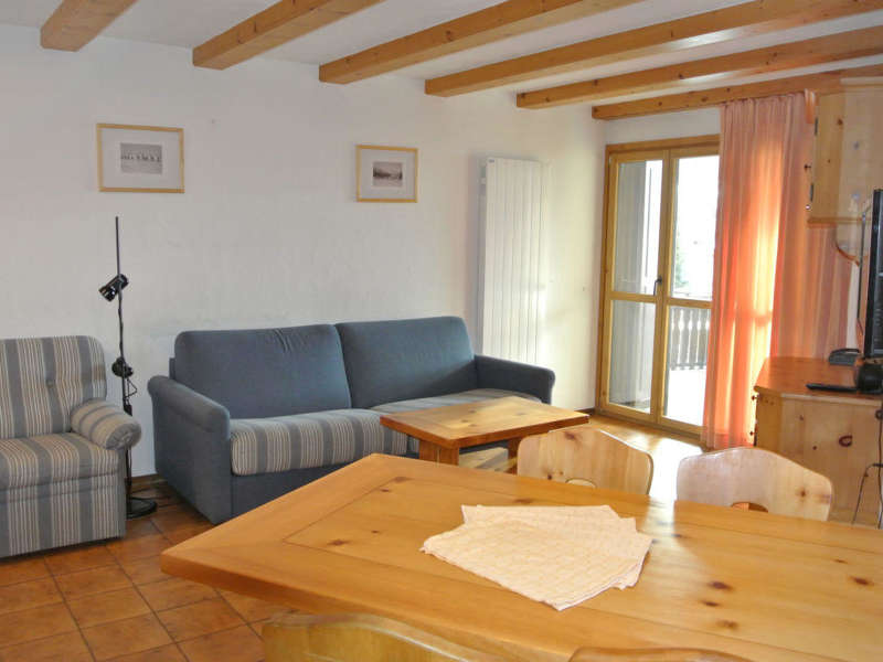 Apartment57-1_2.jpg