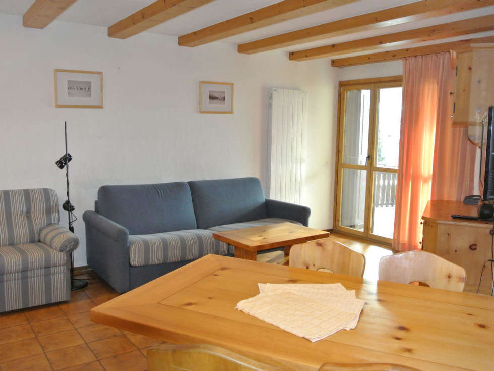 Apartment57-1_2.jpg