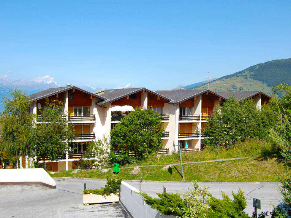ApartmentMont-Fort_1.jpg