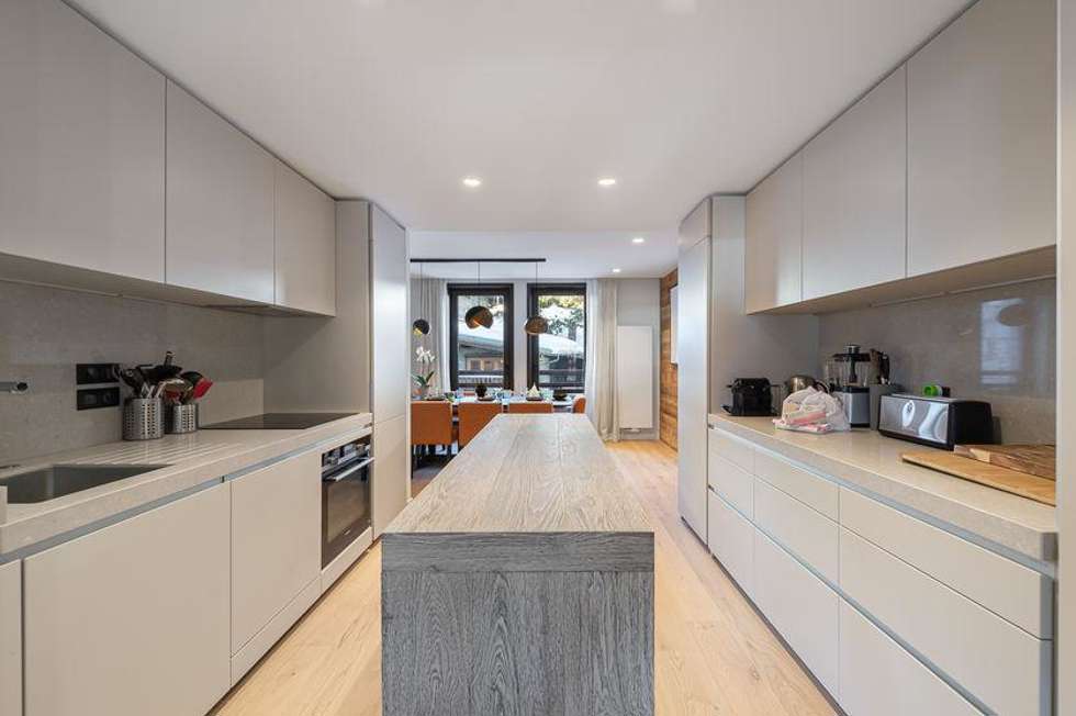 ApartmentAltar_9.jpg