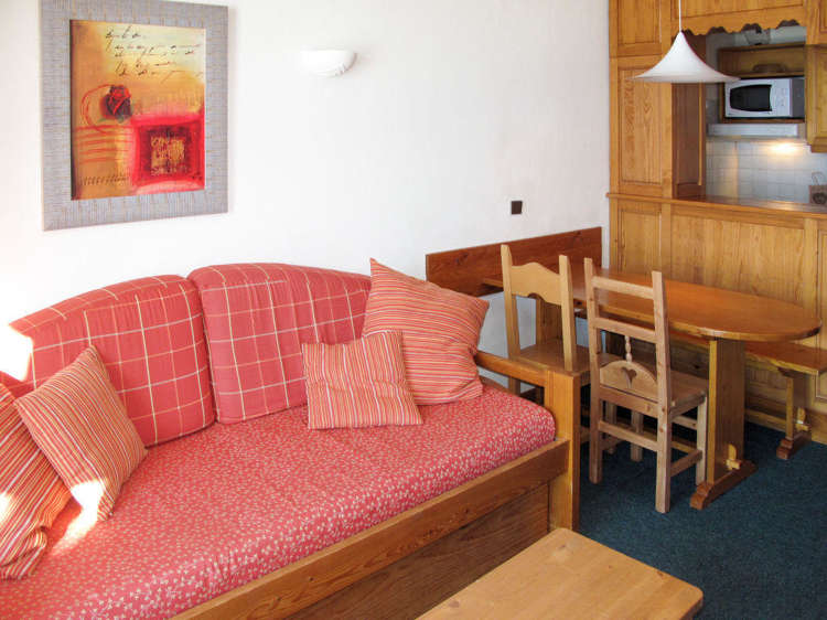 ApartmentVillageMontana210_5.jpg