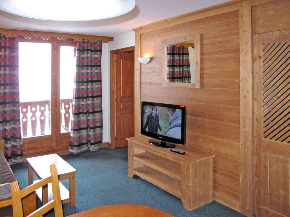 ApartmentVillageMontana211_6.jpg