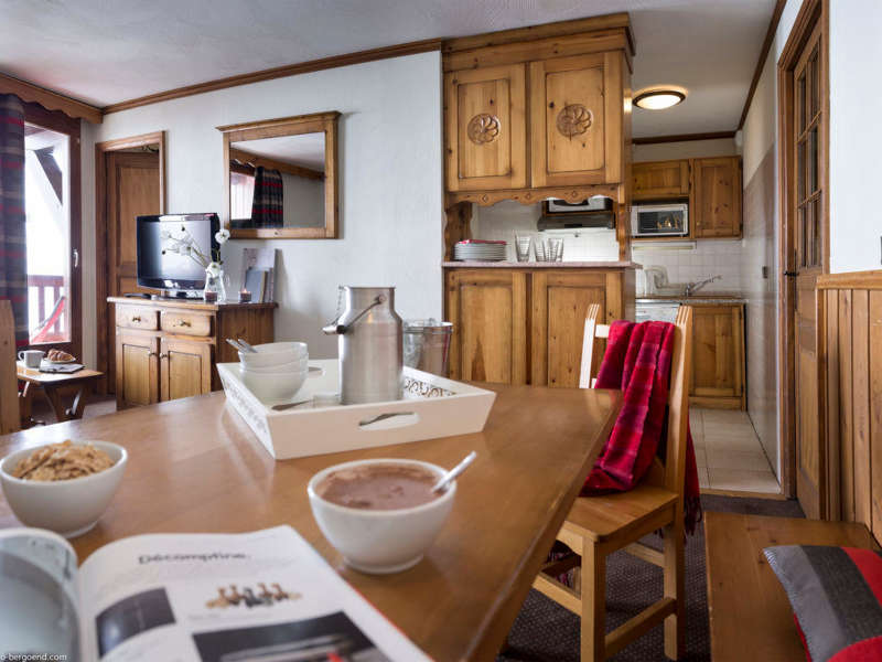 ApartmentVillageMontana213_1.jpg
