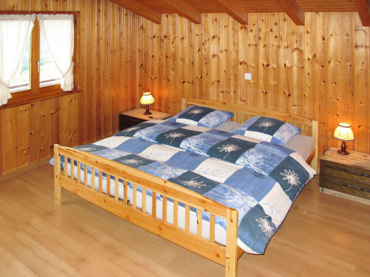 HolidayHouseDeleze300_4.jpg