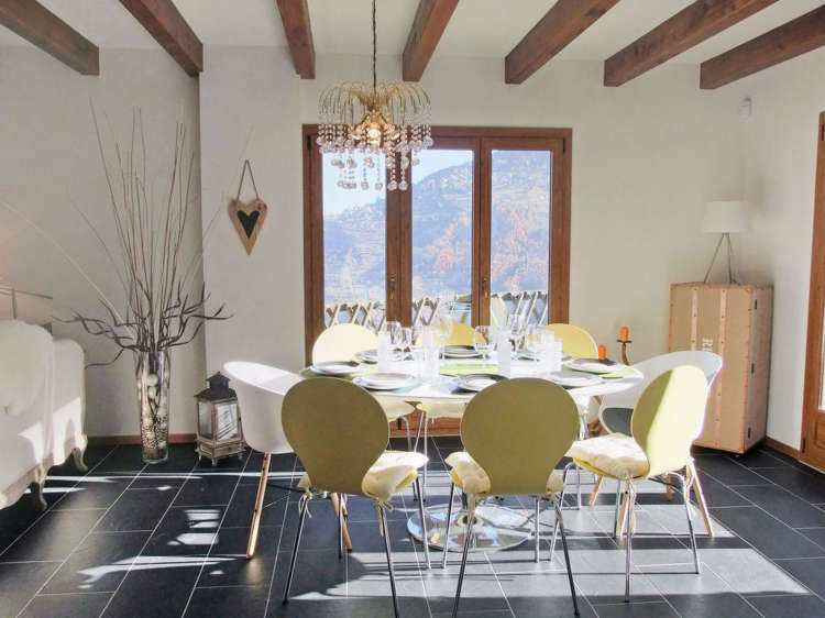 HolidayHouseDemi-Lune_4.jpg
