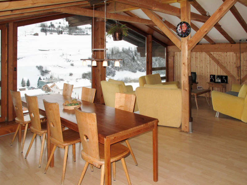 ApartmentCresta125_3.jpg