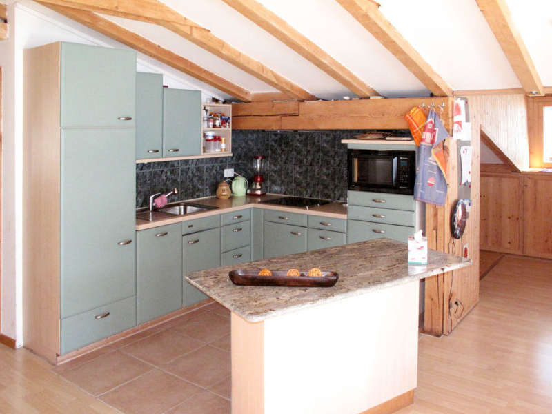 ApartmentCresta125_4.jpg