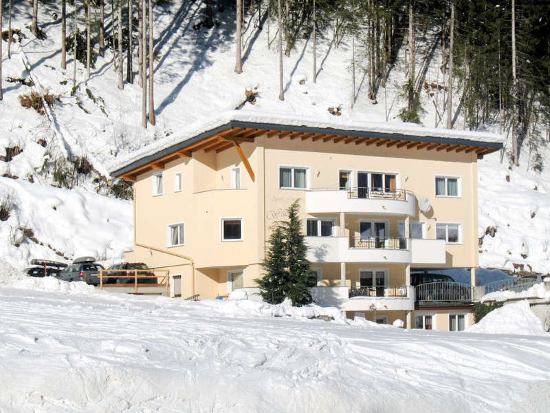 ApartmentApartGarniWachter_1.jpg