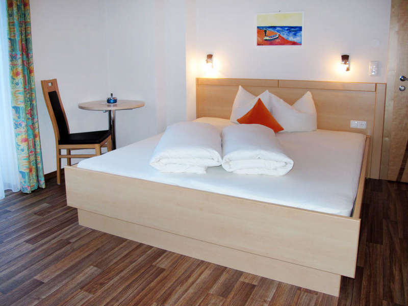 ApartmentApartGarniWachter_4.jpg